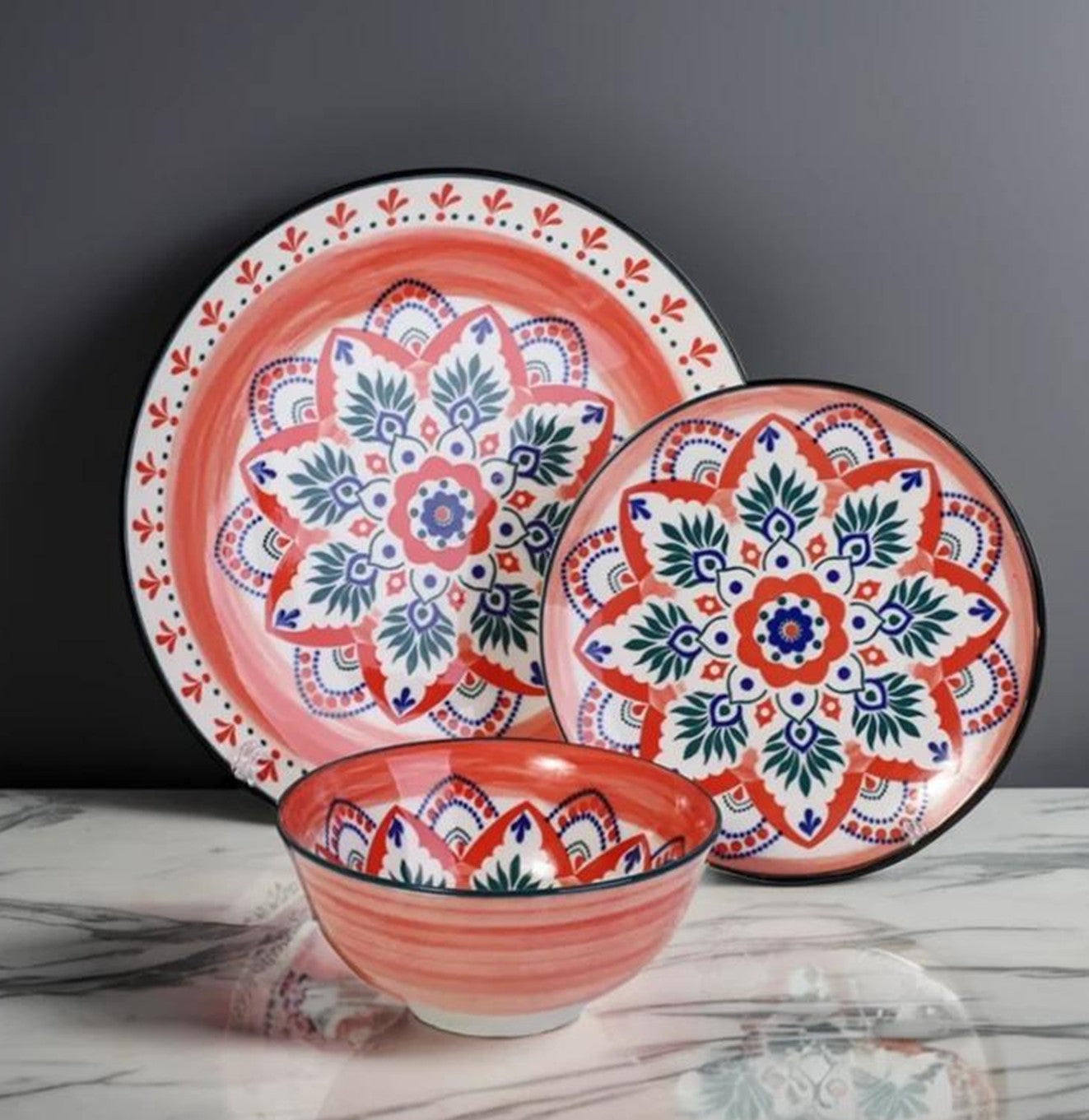 طقم سفرة 12 قطعة بألوان تنبض بالحياة