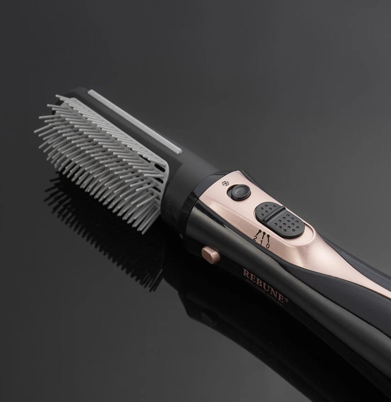 استشوار شعر بفرشة واحدة بتقنية الايونات