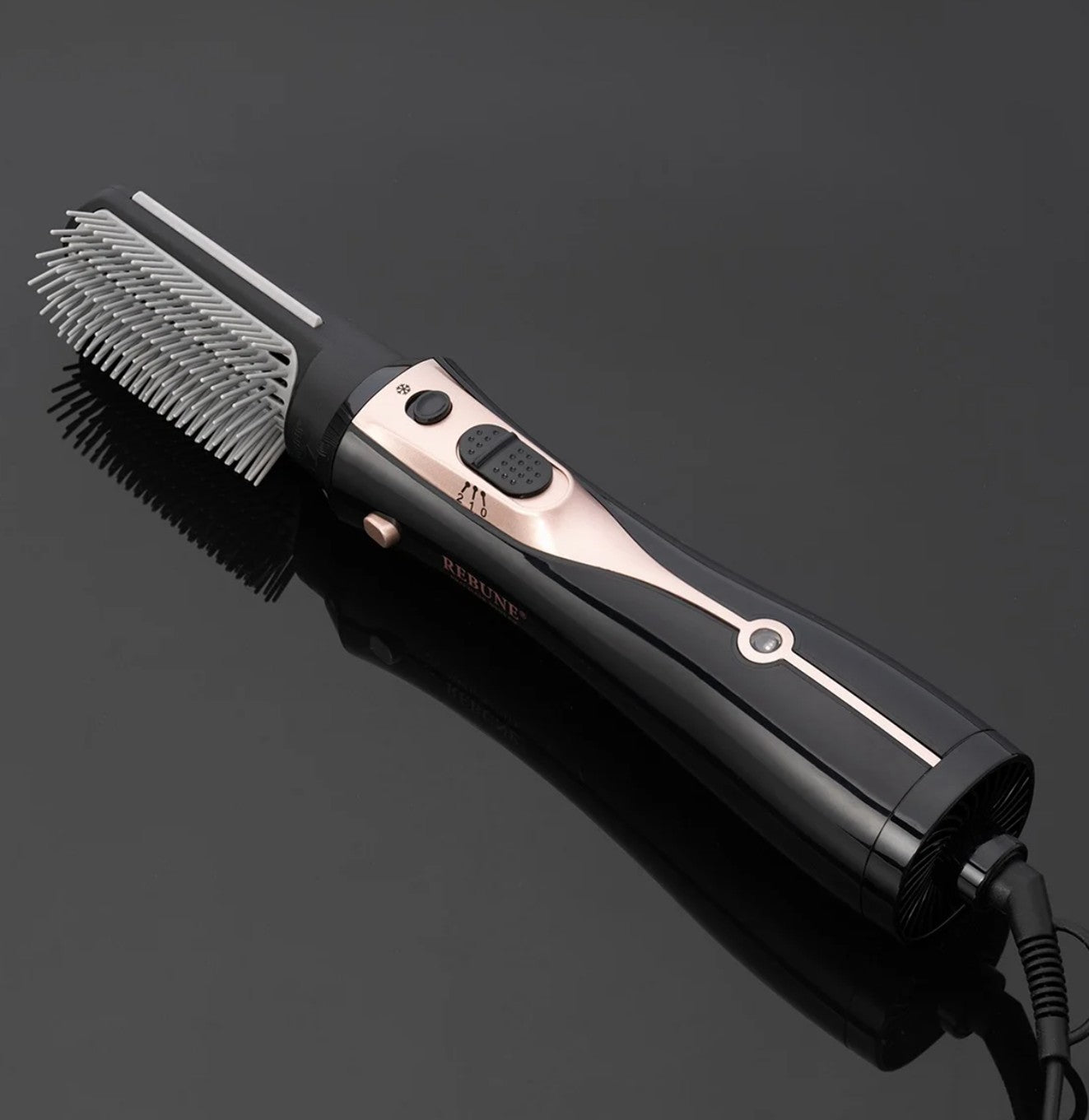 استشوار شعر بفرشة واحدة بتقنية الايونات