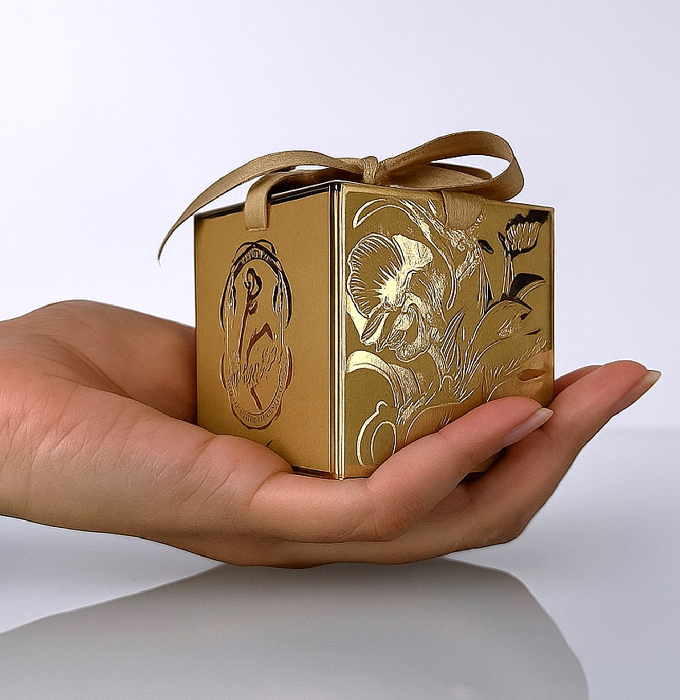 توزيعات جوفانا (العود المروكي البنتلي مع تراب العود الطبيعي)