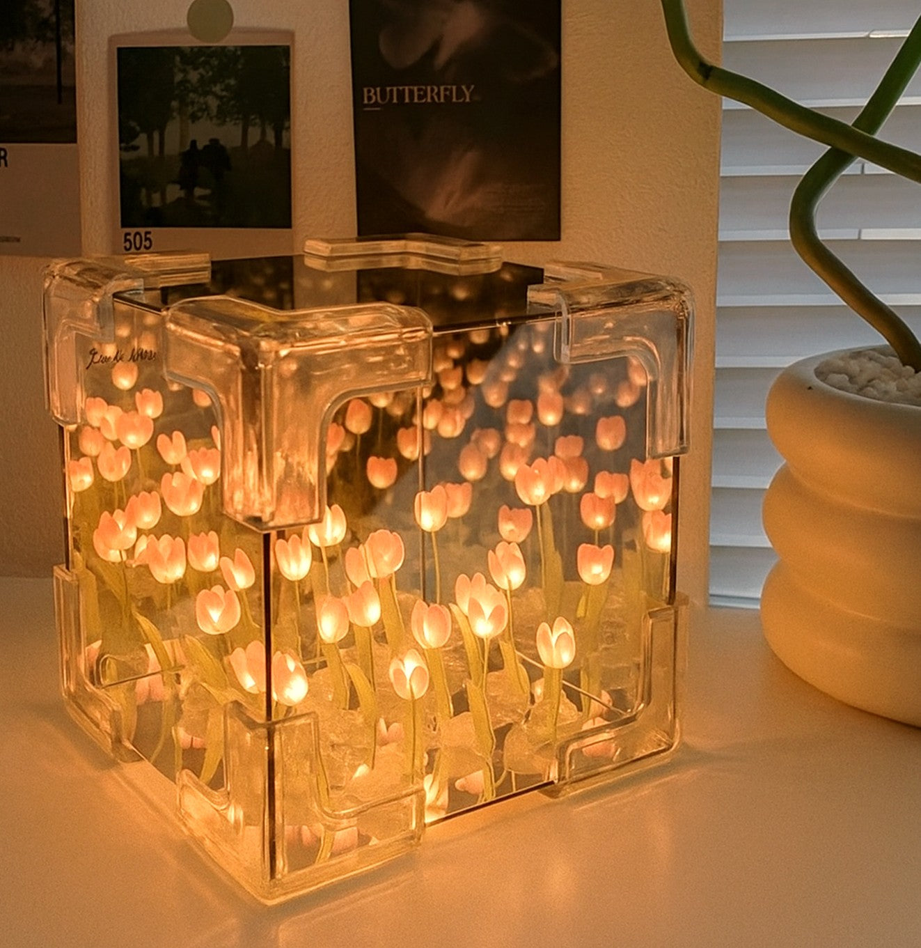 ضوء التوليب (قطعة فنية تجمعها بنفسك)