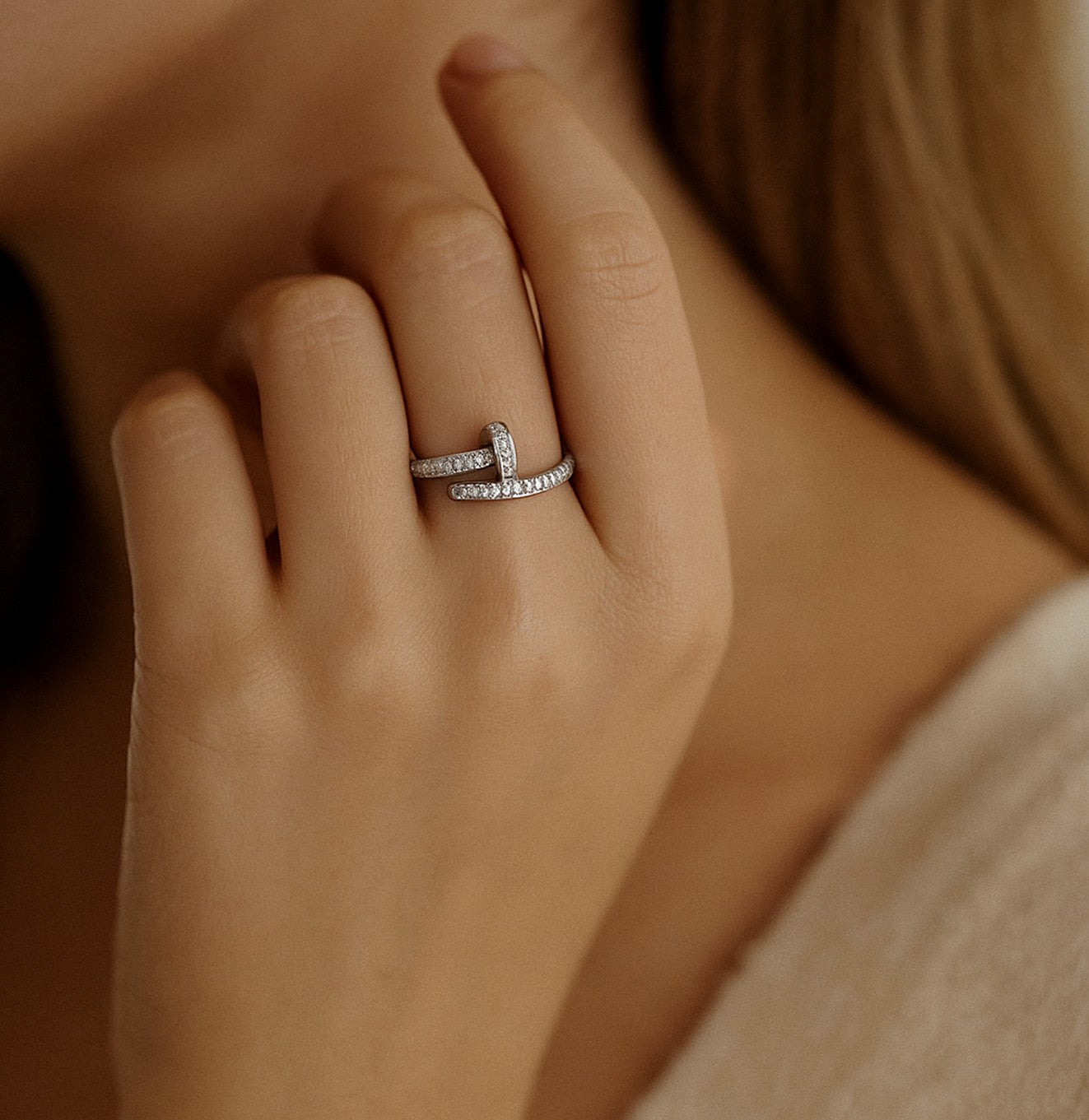 خاتم مفتوح بتصميم عصري فاخر