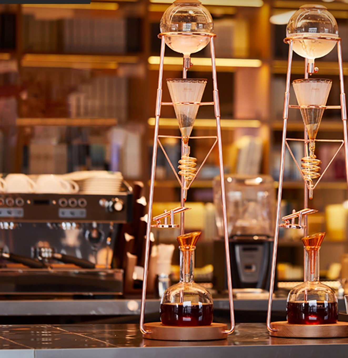 ستاند تقطير القهوة العملاق للمتخصصين