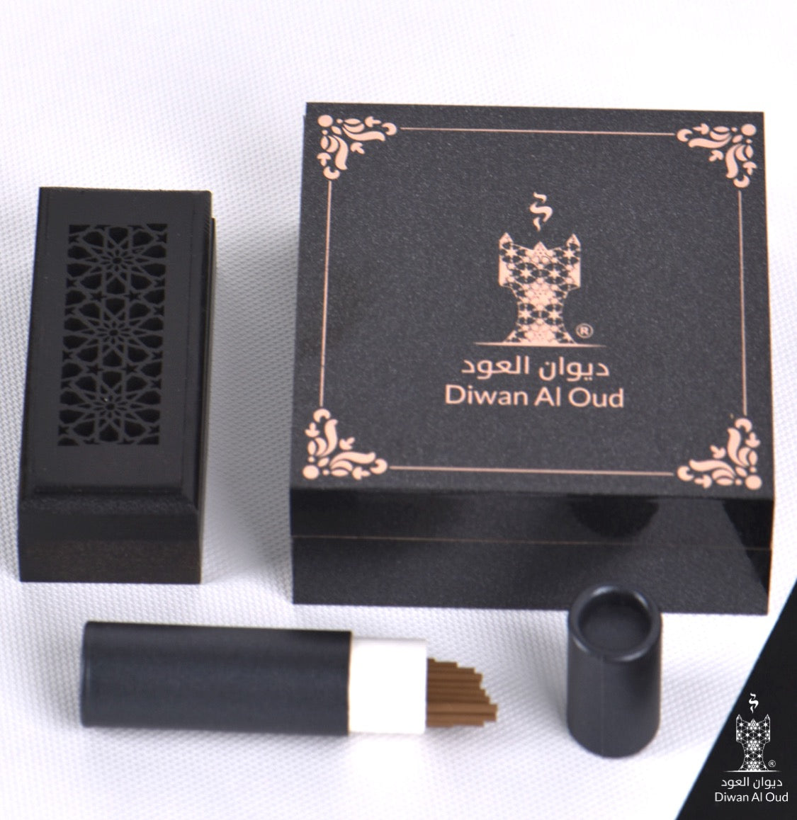 توزيعة العود الأصقون الملكي مع المبخرة الذكية