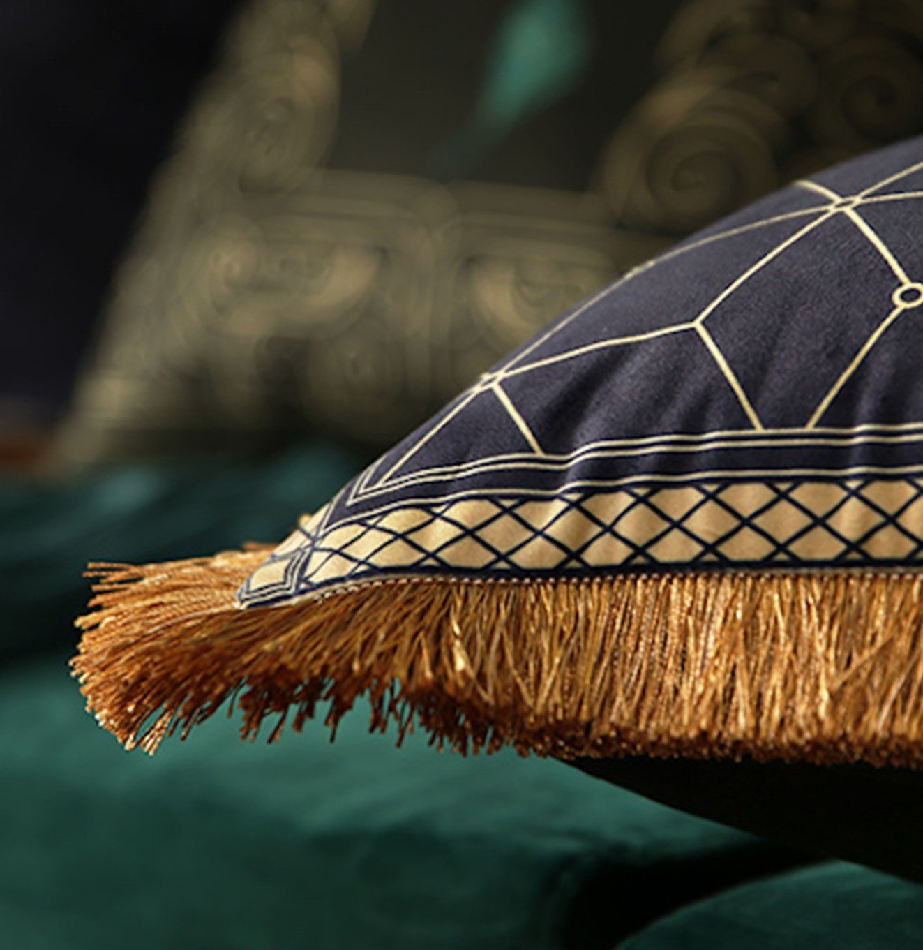 غطاء خدديات فاخر يصور الفن الحديث والغابات المطيرة