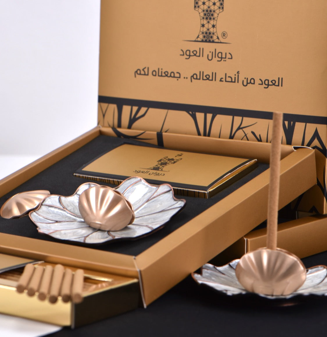 مجموعة العود الفتنامي الطبيعي الملكي الأسطواني