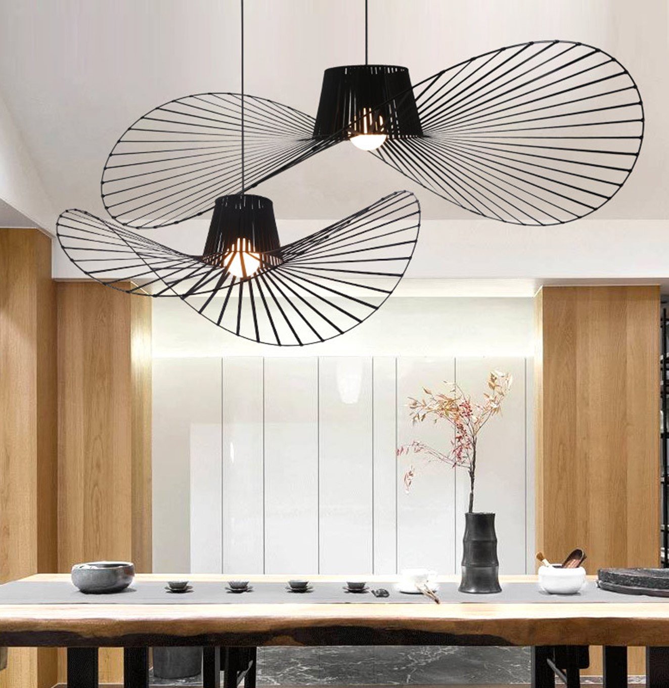 إضاءة بتصميم فريد مستوحى من أشعة الشمس