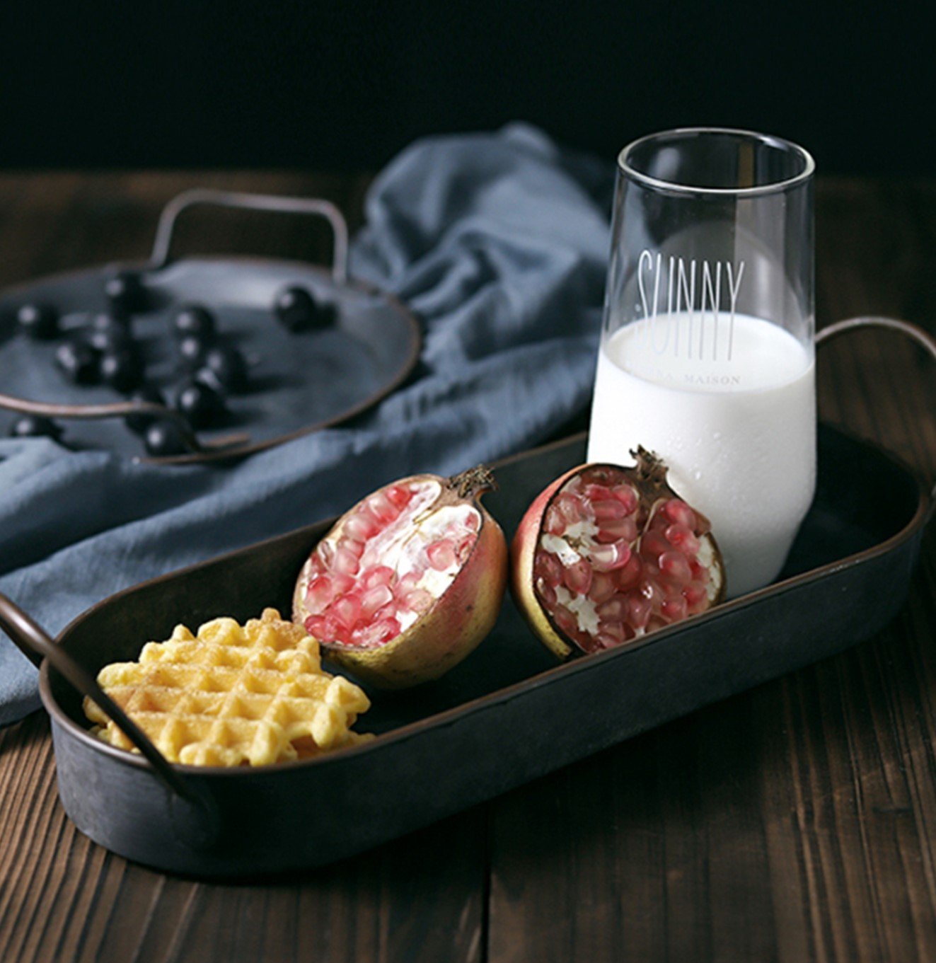 صينية بيضاوية على الطراز الأوربي