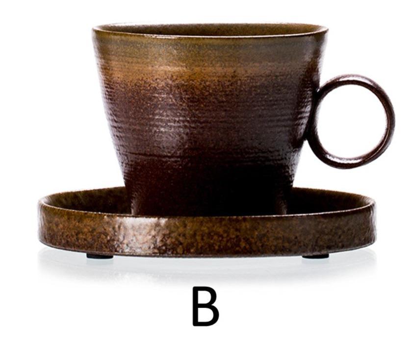 كوب قهوة فخاري معتق