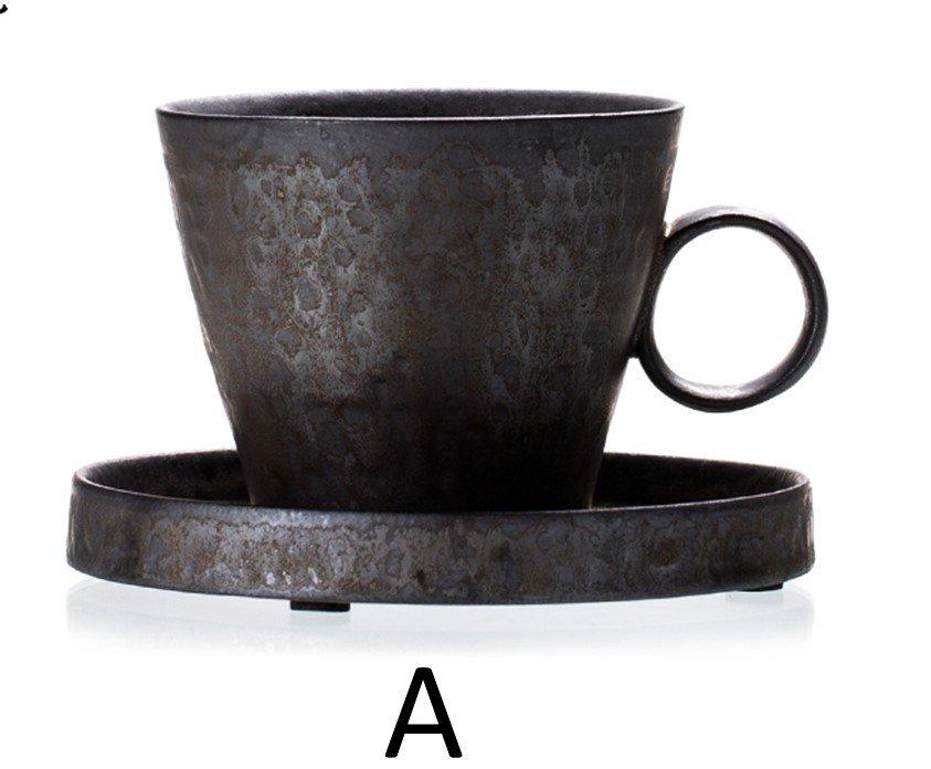 كوب قهوة فخاري معتق