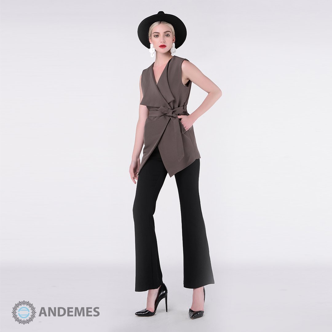 بلوزة بتصميم جاكت عصري بدون أكمام وحزام من القماش - StyleeMall