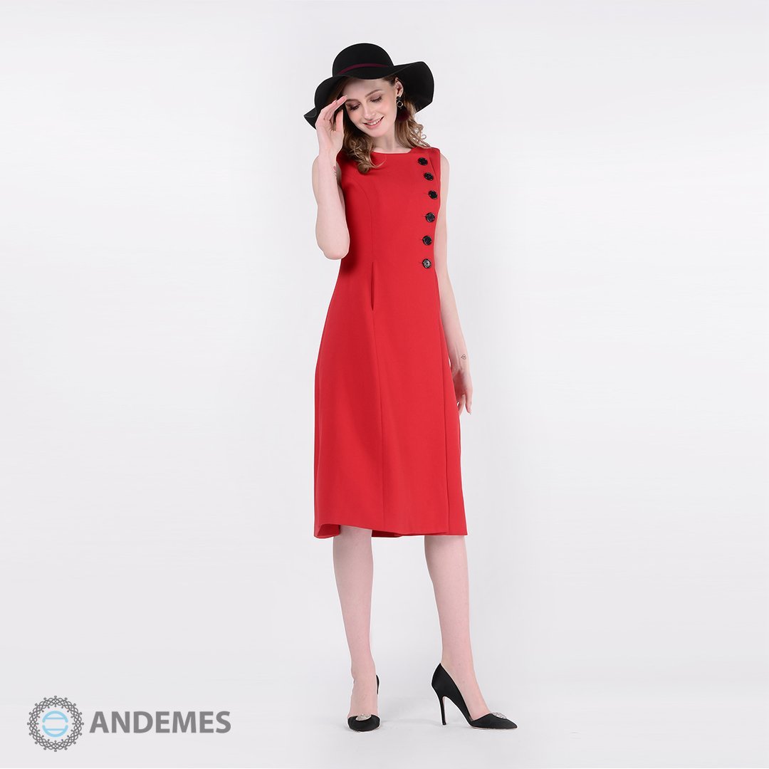 فستان مناسبات أحمر، بأزرار سوداء - StyleeMall