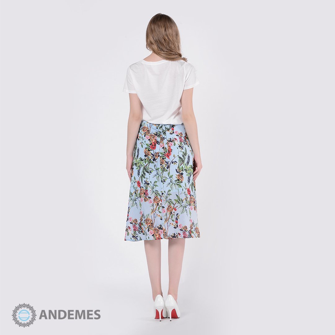 طقم بلوزة بيضاء مع نقش بروش وتنورة مشجرة - StyleeMall