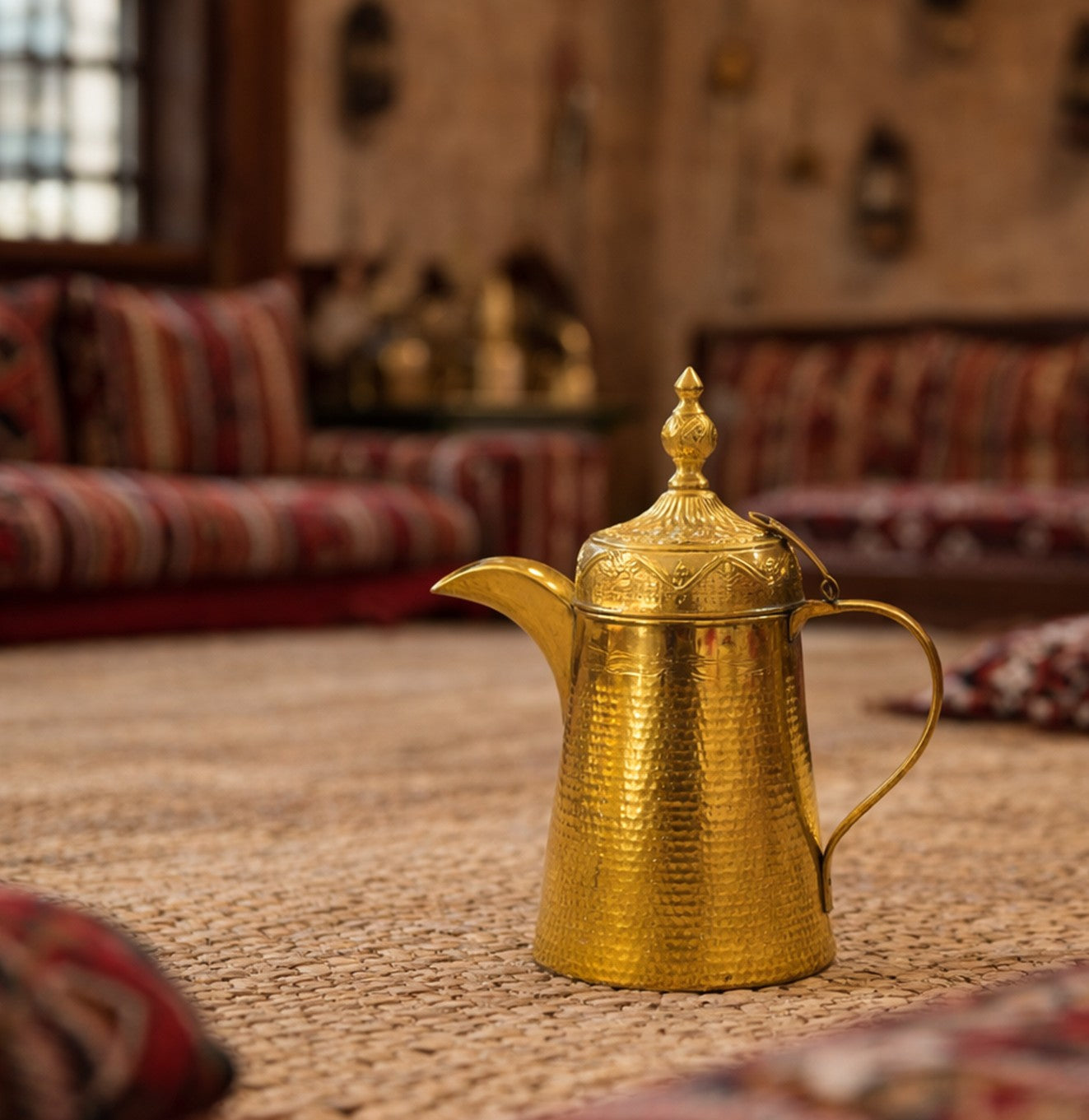 دلة تراثية فاخرة