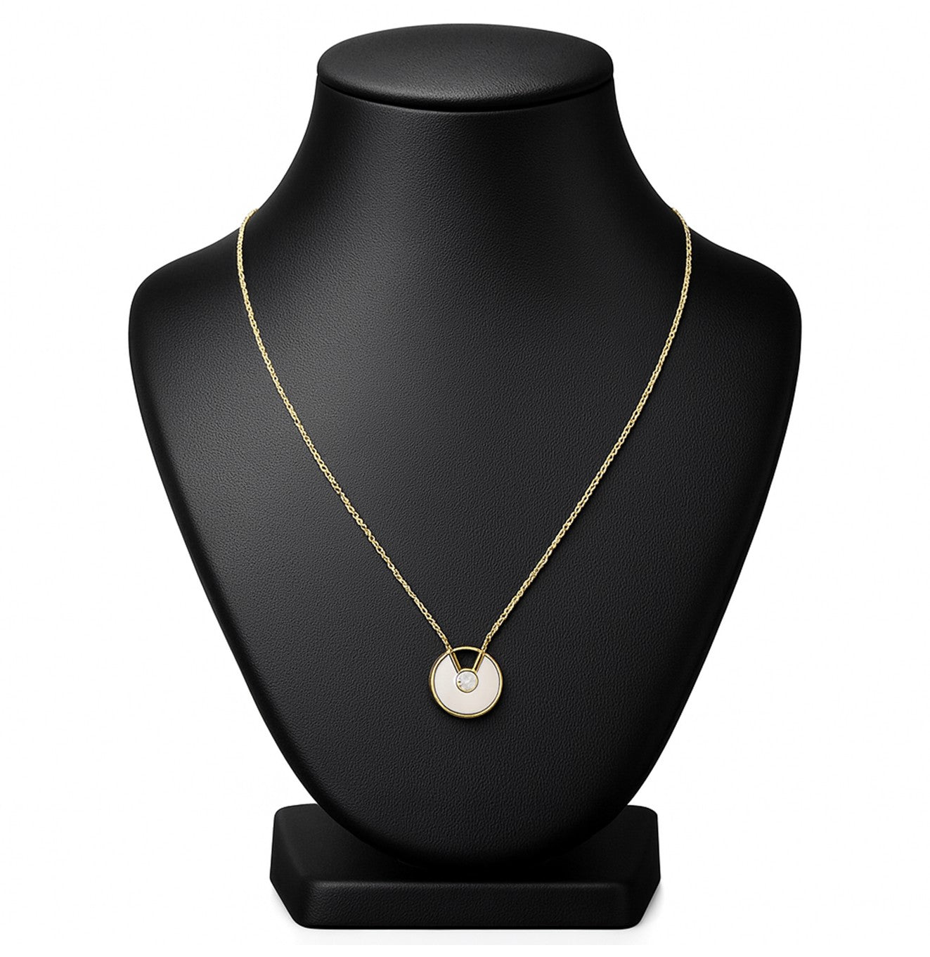 قلادة ذهبية بدائرة عرق اللؤلؤ