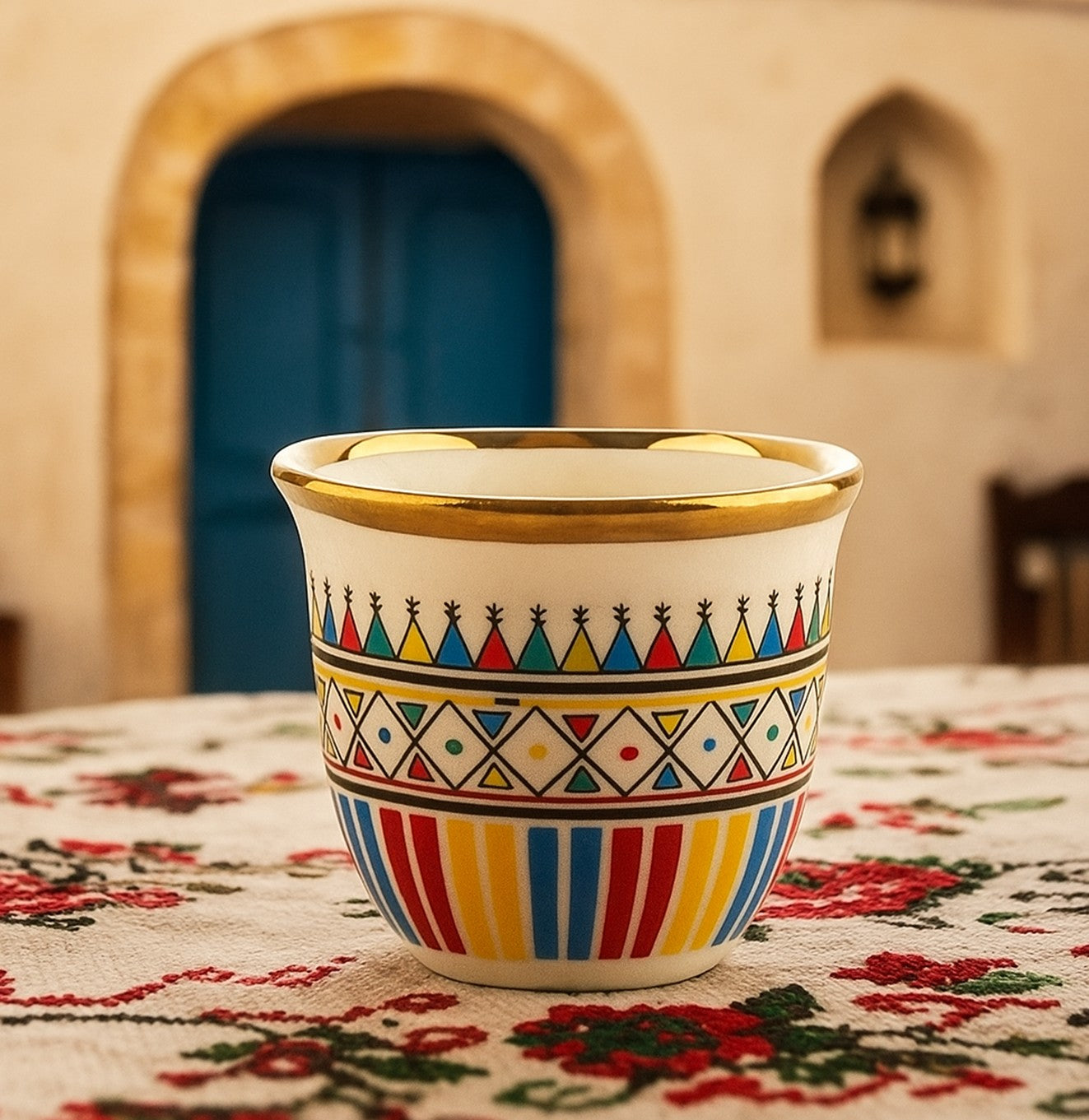 فناجيل قهوة بنقشة عسيرية