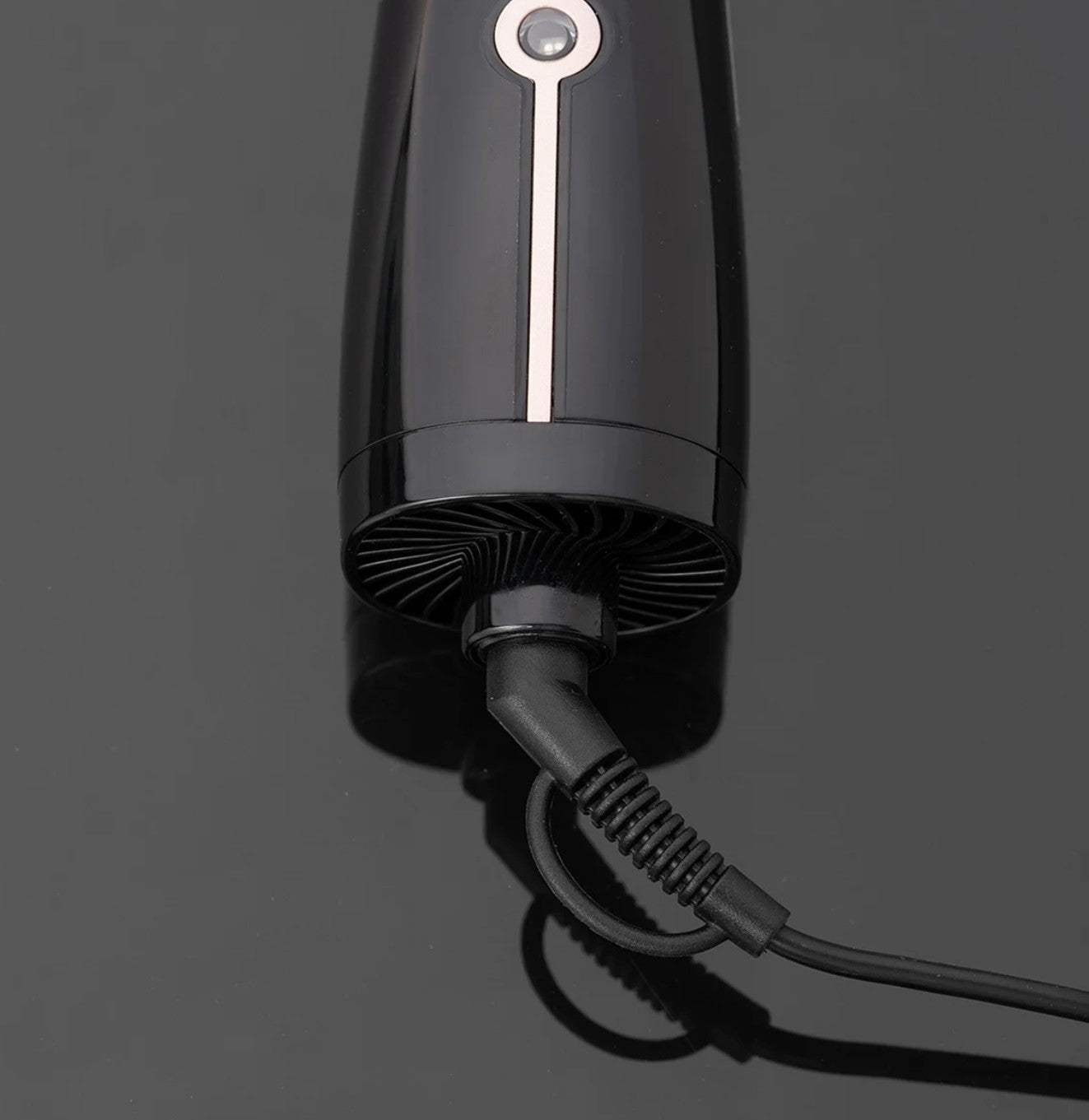 استشوار شعر بفرشة واحدة بتقنية الايونات