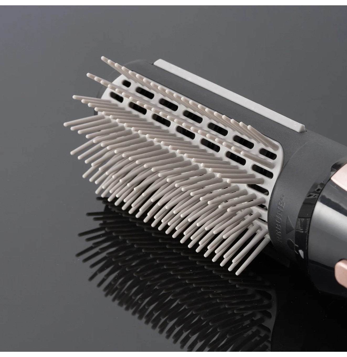 استشوار شعر بفرشة واحدة بتقنية الايونات