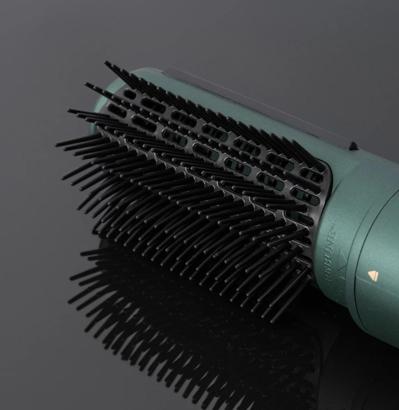 استشوار شعر بفرشاة واحدة - مستويات للحرارة