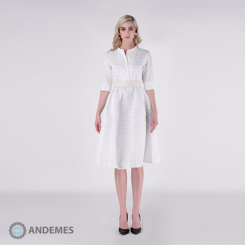 فستان أبيض بحزام وخطوط أفقية - StyleeMall