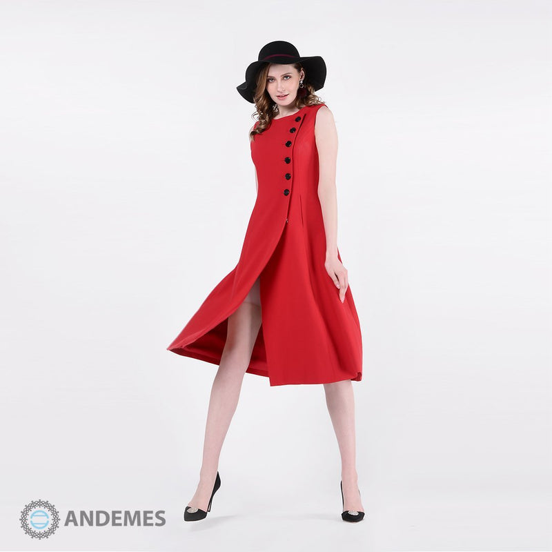 فستان مناسبات أحمر، بأزرار سوداء - StyleeMall