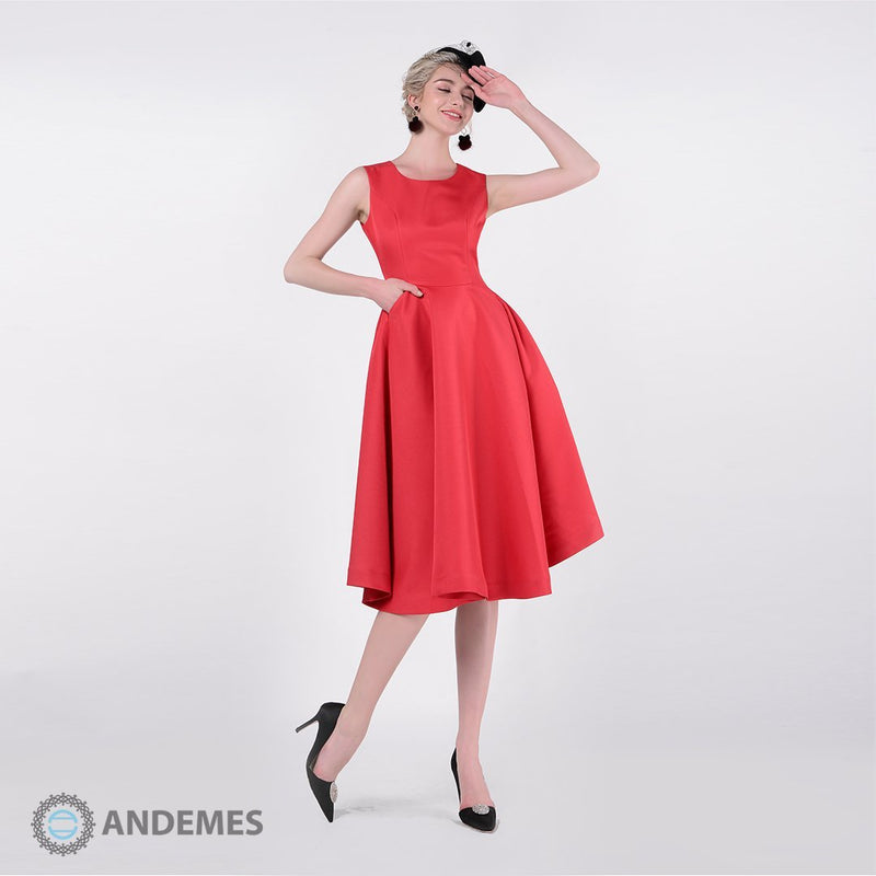 فستان مناسبات أحمر، بكسرات خلفية - StyleeMall